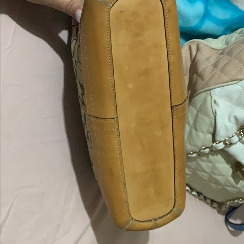 Coach purse - Picture 2 of 5